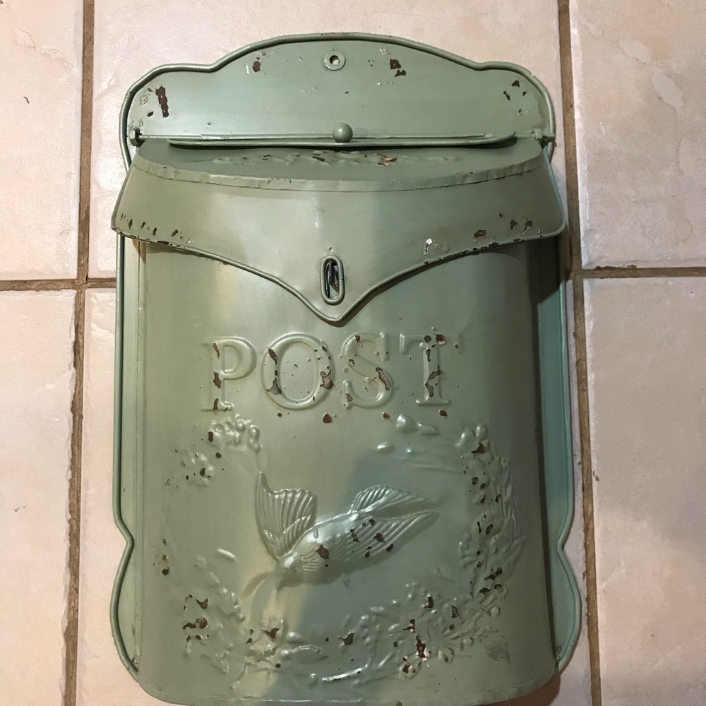 Decorative rustic farmhouse mailbox